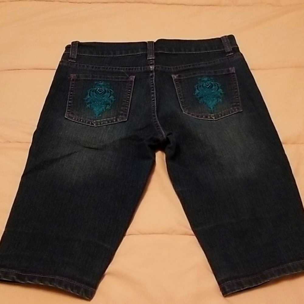 Wizards of Waverly Place Bermuda shorts